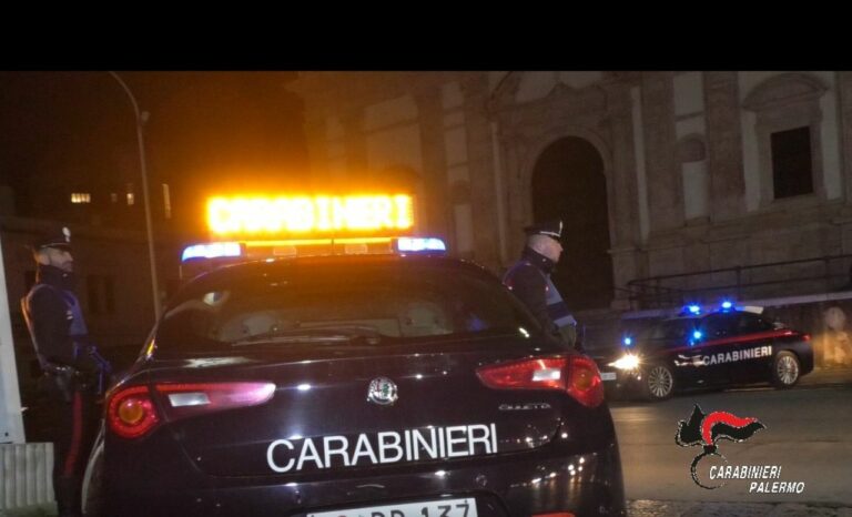 Carabinieri Radiomobile Palermo rapina violenza