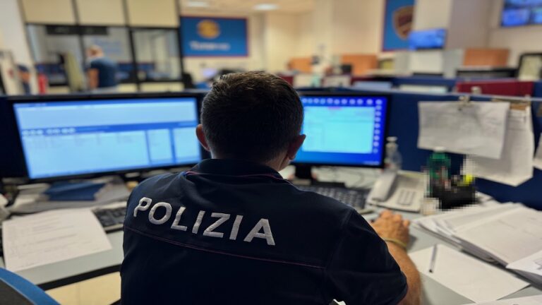 CHIEDONO 18 MILA AD UN 92ENNE CHE SVENTA LA TRUFFA RIVOLGENDOSI ALLA POLIZIA DI STATO