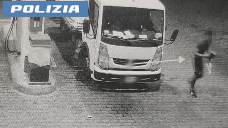 FURTO E RAPINA NELLO STESSO GIORNO 20ENNE INDIVIDUATO E DENUNCIATO DALLA POLIZIA DI STATO 2