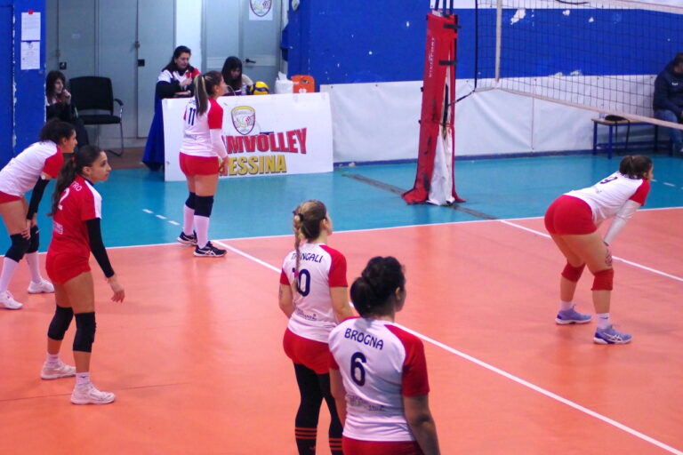 Squadra in campo Pallavolo Messina Serie D femminile