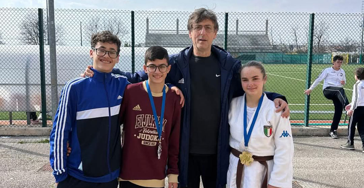 Corrado Bongiorno con i suoi allievi