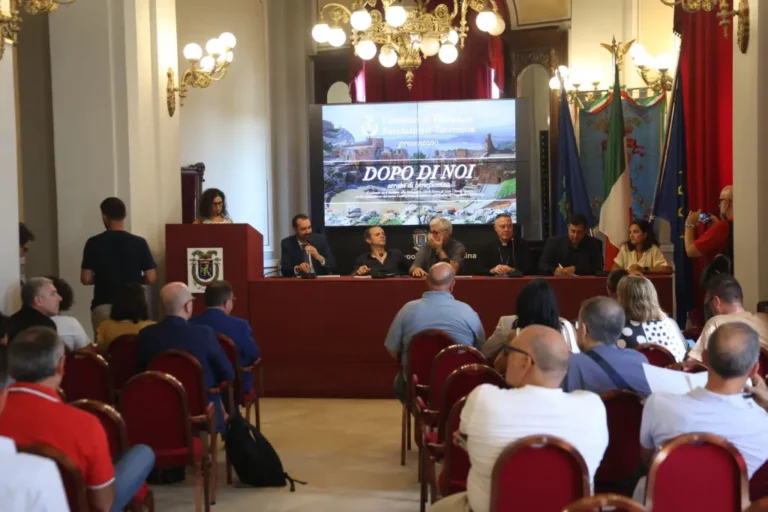 AL TEATRO ANTICO DI TAORMINA EVENTO DI BENEFICENZA DOPO DI NOI 1024x683 1