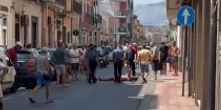 terrore con un coltello