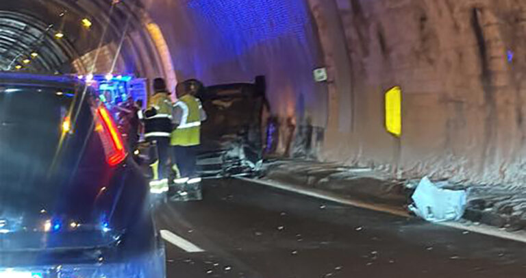 Incidente sull'A18