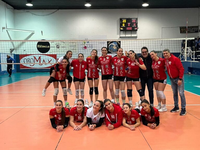 Team Volley Messina femminile dopo la sconfitta in casa contro Amando
